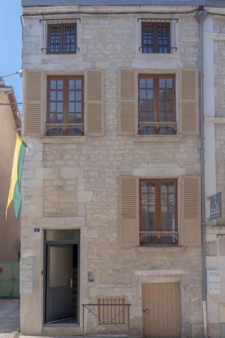 Apartamento Le Beau Chardonnay, Au Coeur De Chablis Exterior foto