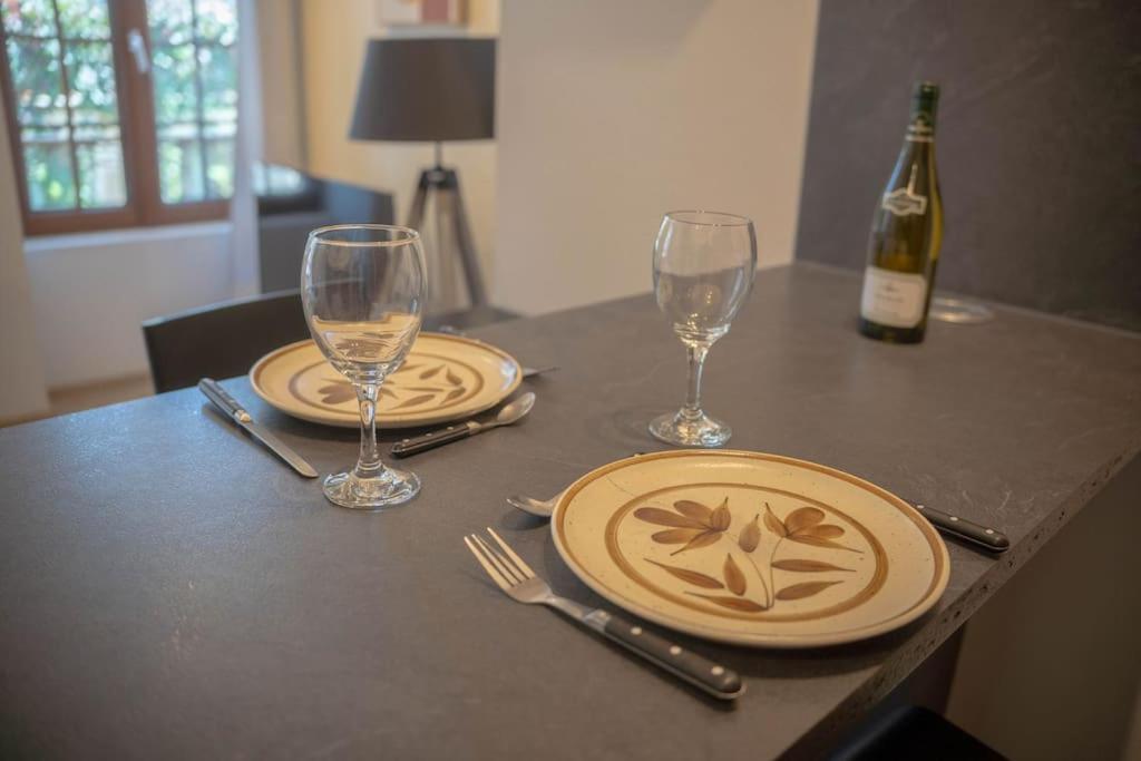 Apartamento Le Beau Chardonnay, Au Coeur De Chablis Exterior foto